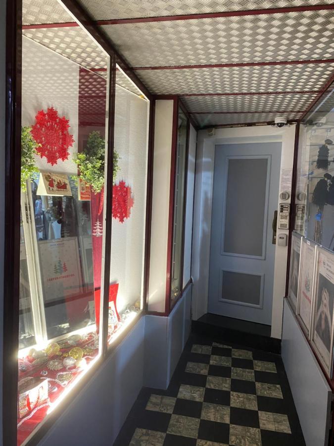 ナミュールThe Pink Studio - Exceptional Location In City Center - Unique & Elegantアパートメント エクステリア 写真